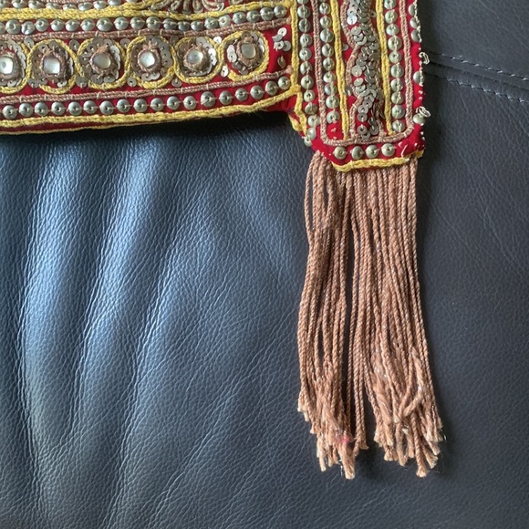 • Gorgeous Thai Handmade Shoulder Bag • - Picture 7 of 9